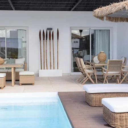 Serena Holiday Homes By Livvo-2